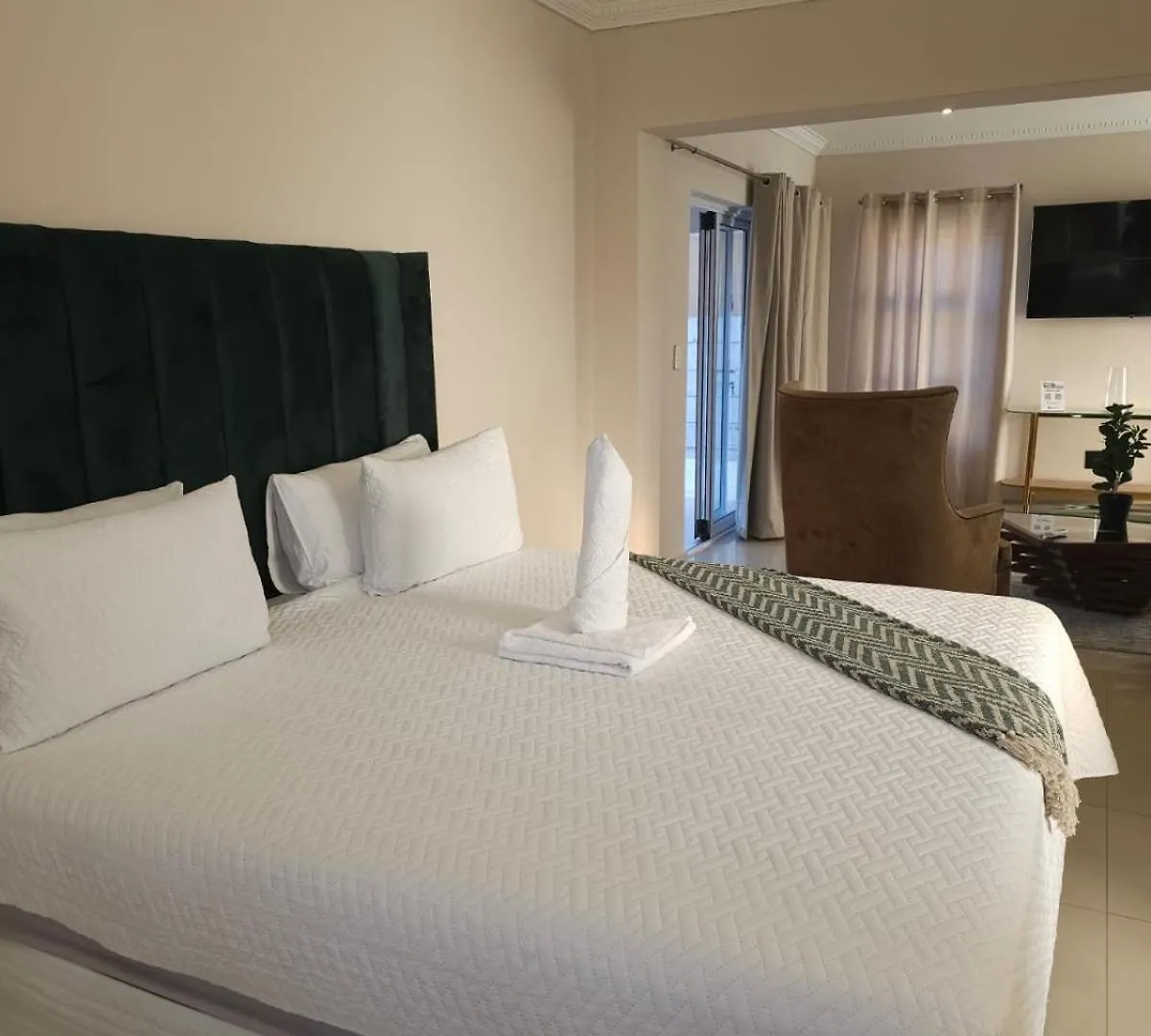 Nala Guest House Parklands